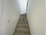 KUCUK ERENKÖY'DE, DENIZ MANZARALI, 3 YATAK ODALI, 2 BANYOLU, ÇATI KATINDA JAKUZILI, BARBEKÜLÜ VE ORTAK HAVUZLU ÇATI KATI DAIRESI