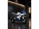 Yeni Mat İnci Beyazı Yamaha R15