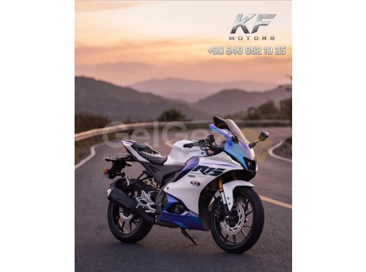 Yeni Mat İnci Beyazı Yamaha R15