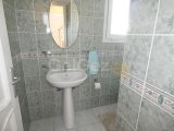 Alsancak’ta Tertemiz, 2 Yatak Odalı, 2 Banyolu Yarı Müstakil Villa £235,000