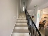 A ANAHTAR TESLIMI, 2 YATAK ODALI, 1,5 BANYOLU, ORTAK HAVUZLU VE BAHÇELI YARI MÜSTAKIL ŞEHIR EVI, CATALKÖY, KYRENIA'DA