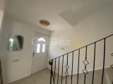 A ANAHTAR TESLIMI, 2 YATAK ODALI, 1,5 BANYOLU, ORTAK HAVUZLU VE BAHÇELI YARI MÜSTAKIL ŞEHIR EVI, CATALKÖY, KYRENIA'DA