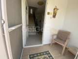 A ANAHTAR TESLIMI, 2 YATAK ODALI, 1,5 BANYOLU, ORTAK HAVUZLU VE BAHÇELI YARI MÜSTAKIL ŞEHIR EVI, CATALKÖY, KYRENIA'DA