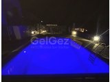 ESENTEPE'DE DENIZE BAKAN, 3 YATAK ODALI, 2 BANYOLU, ÖZEL HAVUZLU AKDENIZ TARZI BUNGALOV
