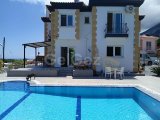 Satılık Villa-Karşıyaka, Girne