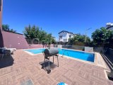 İSKELE - BAHCELER'DE ÖZEL HAVUZLU 3/4 YATAK ODALI 3 BANYOLU VİLLA 370.000 £