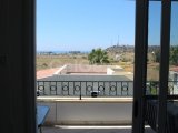 BOGAZ, ISKELE'DE TAMAMEN EŞYALI 2 YATAK ODALI 1. KAT DAVALI DAİRE