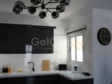 BOGAZ, ISKELE'DE TAMAMEN EŞYALI 2 YATAK ODALI 1. KAT DAVALI DAİRE