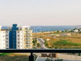 LONGBEACH'TE LÜKS BİR TATİL KÖYÜNDE 2 YATAK ODALI DAİRE / 165.000 £