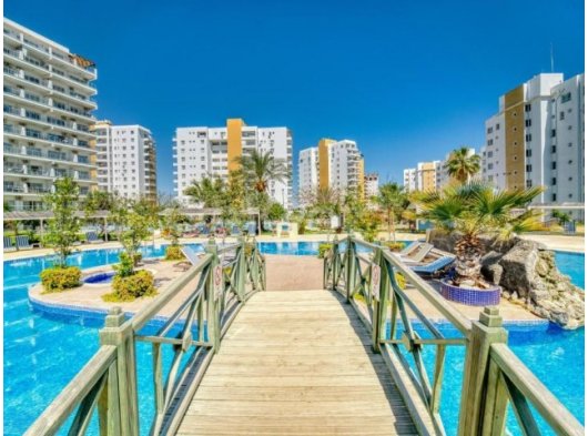LONGBEACH'TE LÜKS BİR TATİL KÖYÜNDE 1 YATAK ODALI DAİRE / 110.000 £