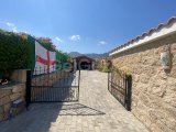 KUCUK ERENKOY'DA ÇATI TERASLI VE GÜNEŞ ENERJILI MUHTEŞEM 3 YATAK ODALI MÜSTAKIL EV