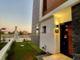 Yeniboğaziçi'nde Ortak Havuzlu 4+1 Lüks Villa 350.000 £