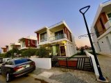 Yeniboğaziçi'nde Ortak Havuzlu 4+1 Lüks Villa 350.000 £