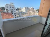 GİRNE MERKEZ MUHTEŞEM KONUMDA ÖĞRENCİ İÇİN MANTIKLI DURAKLARA ÇOK YAKIN 2+1 DAİRE