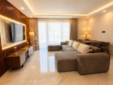 GİRNE'NİN EN KALİTELİ SİTESİNDE MUHTEŞEM BİR FULL EŞYALI 3+1 DUBLEKS TERASLI VİLLA