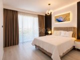 GİRNE'NİN EN KALİTELİ SİTESİNDE MUHTEŞEM BİR FULL EŞYALI 3+1 DUBLEKS TERASLI VİLLA