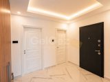 GİRNE'NİN EN KALİTELİ SİTESİNDE MUHTEŞEM BİR FULL EŞYALI 3+1 DUBLEKS TERASLI VİLLA
