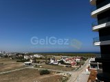 Long Beach, İnfinity'de kiralık 2+1 sıfır daire. Aidat dahil 750 GBP. Deniz manzaralı