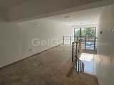 Magusa/canakkale bölgesinde kiralik sendeli dükkan (ofis) Wc+mutfak En islek cadde avm ye 5 dk mesafede 1000 £ den aylik ödemeli Yaklasik 75 m2 D9 05338315976