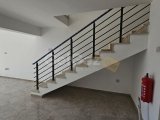 Magusa/canakkale bölgesinde kiralik sendeli dükkan (ofis) Wc+mutfak En islek cadde avm ye 5 dk mesafede 1000 £ den aylik ödemeli Yaklasik 75 m2 D9 05338315976