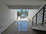Magusa/canakkale bölgesinde kiralik sendeli dükkan (ofis) Wc+mutfak En islek cadde avm ye 5 dk mesafede 1000 £ den aylik ödemeli Yaklasik 75 m2 D9 05338315976