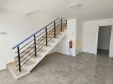 Magusa/canakkale bölgesinde kiralik sendeli dükkan (ofis) Wc+mutfak En islek cadde avm ye 5 dk mesafede 1000 £ den aylik ödemeli Yaklasik 75 m2 D9 05338315976