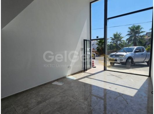 Magusa/canakkale bölgesinde kiralik sendeli dükkan (ofis) Wc+mutfak En islek cadde avm ye 5 dk mesafede 1000 £ den aylik ödemeli Yaklasik 75 m2 D9 05338315976