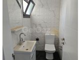 Magusa canakkale bölgesinde kiralik sendeli dükkan (ofis) Wc+mutfak En işlek cadde avm ye 5 dakika mesafede 1200 £ den Aylik ödemeli 80 m2 D 11 05338315976