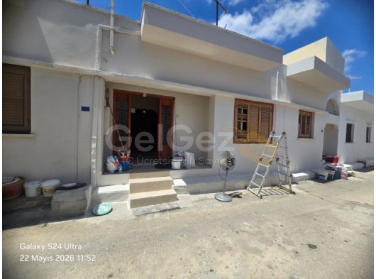 magusa kale içinde Kiralık 2+1 Müstakil ev 450 £'dan 6 ay ödemeli Not: dolaplar ve kapılar yenilenecek.eşyasız olarak kıralıktır.