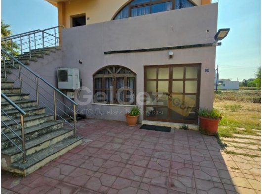Kiralık 2+1 glapsides denize yürüme mesafesinde 550 £'dan aylık ödemeli +2 depozit 1 komisyon 05338315976