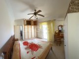 Zeytinlik Bölgesinde Site İçerisinde Kendine Ait Havuzlu Kiralık 3+1 Villa