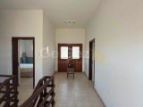 Lefkoşa Çağlayan Bölgesinde Müstakil Bahçeli Moderin Surlar Evi Kiralık