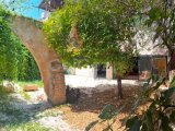 Lefkoşa Çağlayan Bölgesinde Müstakil Bahçeli Moderin Surlar Evi Kiralık