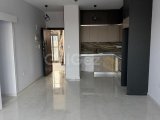 KÜÇÜKKAYMAKLI'DA, ÇOK MERKEZİ KONUMDA, DURAKLARA, MARKETLERE VE SOSYAL MEKANLARA YAKIN, 2+1, HER ODASI INVERTER KLİMALI, EŞYASIZ, ASANSÖRLÜ, BALKONLU YENİ B