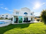 Girne Çatalköy'de Şık Villa Kiralama Fırsatı!