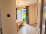 Girne Merkez'de Sıfır Lüks Site İçinde Full Eşyalı Ortak Havuzlu Kiralık 2+1 Daire (Bahçe ve Teras Opsıyonu mevcut)