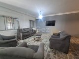 Yeni Nusmar Marketinin Arkasında, Girne'de Kiralık Güzel 3 Yatak Odalı Daire
