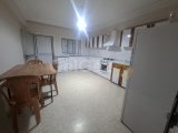 Yeni Nusmar Marketinin Arkasında, Girne'de Kiralık Güzel 3 Yatak Odalı Daire