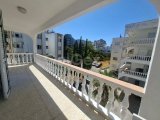 Yeni Nusmar Marketinin Arkasında, Girne'de Kiralık Güzel 3 Yatak Odalı Daire