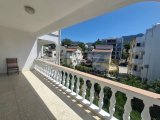 Yeni Nusmar Marketinin Arkasında, Girne'de Kiralık Güzel 3 Yatak Odalı Daire