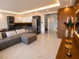 Girne Merkez Nezih Bölgede Sıfır Site İçinde Full Manzaralı, Bahçeli, Ortak Havuzlu Lüks Kiralık 3+1 İkiz Villa