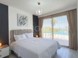 Girne Merkez Nezih Bölgede Sıfır Site İçinde Full Manzaralı, Bahçeli, Ortak Havuzlu Lüks Kiralık 3+1 İkiz Villa