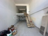 GİRNE MERKEZ ANA CADDE ÜZERİNDE TURİZM LİMANINA VE SAVOY CASİNOYA YAKIN KONUMDA SATILIK 2 DÜKKAN(İÇİNE ARABA ALINABİLİR)