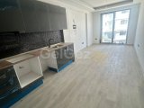 Gazimağusa Çanakkale mahallesinde yeni yapılmış havuzlu site içerisinde , 2+1 eşyasız kiralık daire