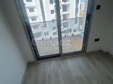 Gazimağusa Çanakkale mahallesinde yeni yapılmış havuzlu site içerisinde , 2+1 eşyasız kiralık daire