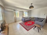 Girne Merkez Kiralık 3+1 Eşyalı Geniş Daire