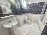 Girne Merkez Kiralık 3+1 Eşyalı Geniş Daire