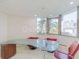 Girne Merkezde Kiralık Ticari Bina