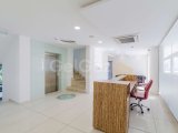 Girne Merkezde Kiralık Ticari Bina