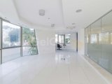 Girne Merkezde Kiralık Ticari Bina